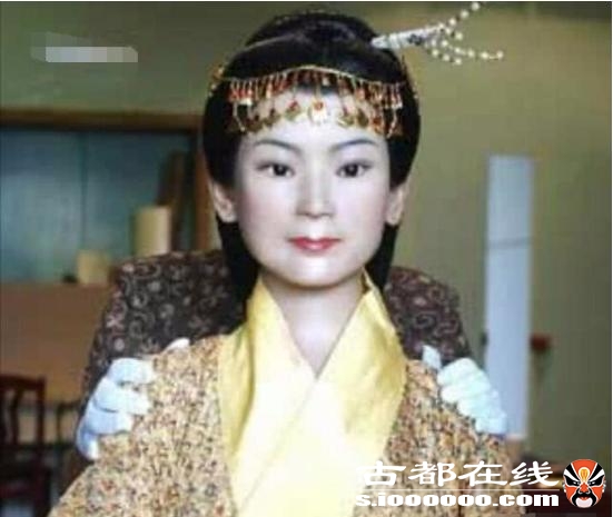 她头发被日本多次讨要，从半根到一丝，中国发现异常：半根都不给