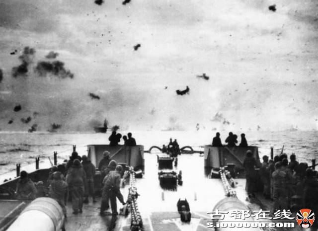冲绳战役有多惨烈？美军虽胜犹败损失惨重，促使其决定使用原子弹
