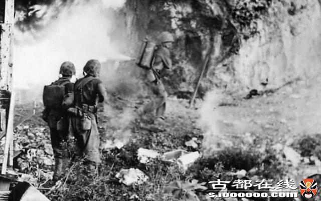 冲绳战役有多惨烈？美军虽胜犹败损失惨重，促使其决定使用原子弹