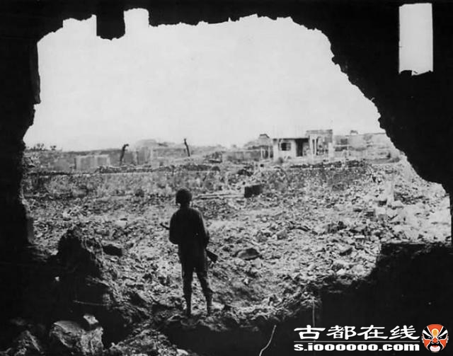 冲绳战役有多惨烈？美军虽胜犹败损失惨重，促使其决定使用原子弹