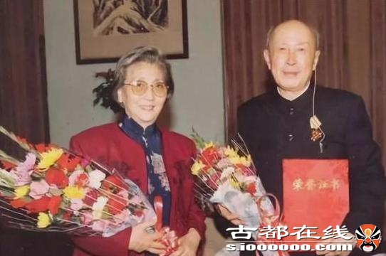 钱学森归国时收到神秘电报：中途切勿下船，50年后才知发报人是谁